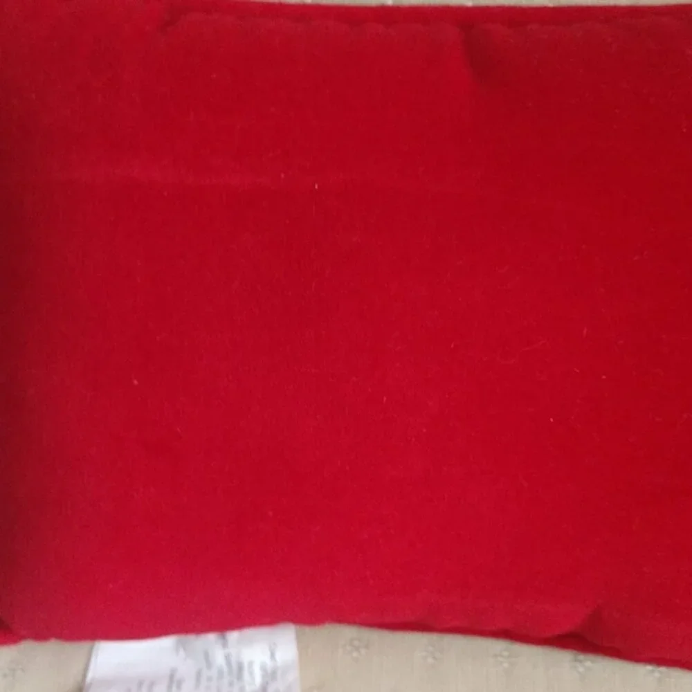 CR FRIENDs ARE the BEST PRESENTS Needlepoint Pillow NWOT